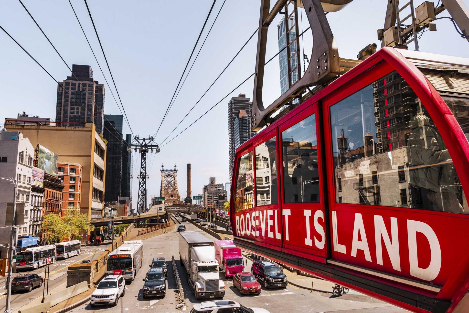 areal shot of Roosevelt Island Tram